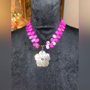 Pink Mother of Pearl Flower Statement Necklace – 16”